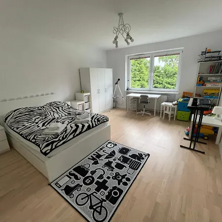 White House Izabelin Family House Near Warsaw * Mogielnica