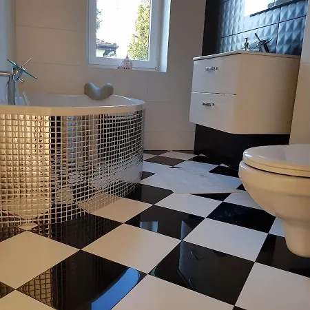 White House Izabelin Family House Near Warsaw Βίλα