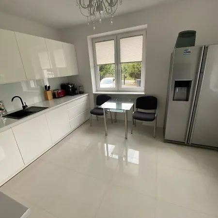 White House Izabelin Family House Near Warsaw Βίλα Mogielnica