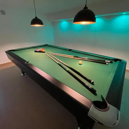 Βίλα White House Izabelin Family House Near Warsaw