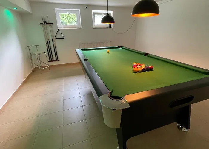 ヴィラ White House Izabelin Family House Near Warsaw