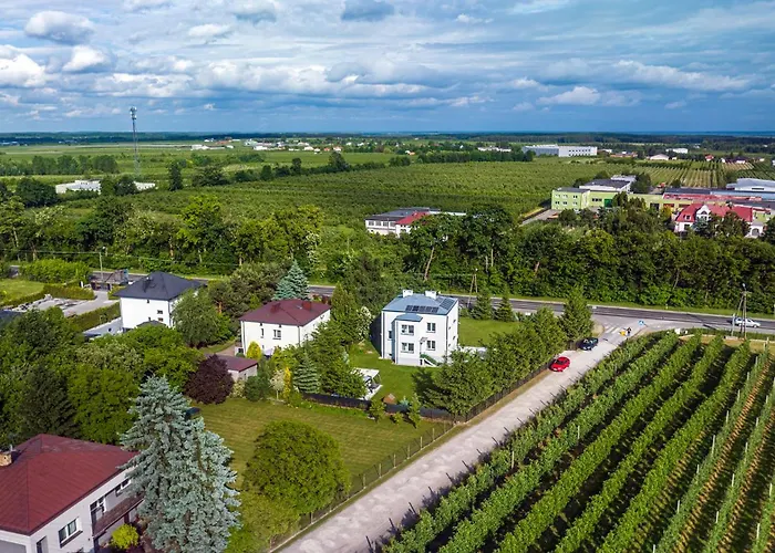 ヴィラ White House Izabelin Family House Near Warsaw *