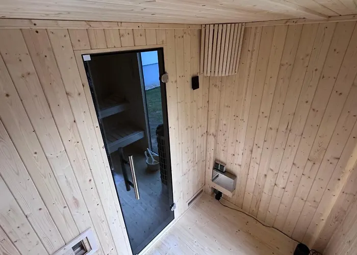 White House Izabelin Family House Near Warsaw Mogielnica